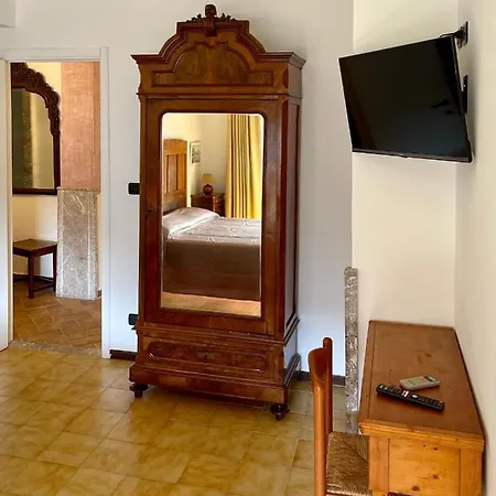 Guest house Camera Von Gloeden *